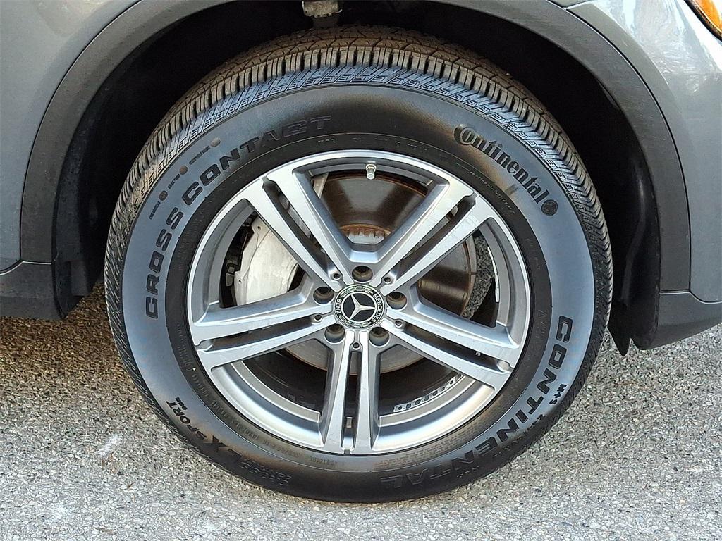 used 2020 Mercedes-Benz GLC 300 car, priced at $26,781