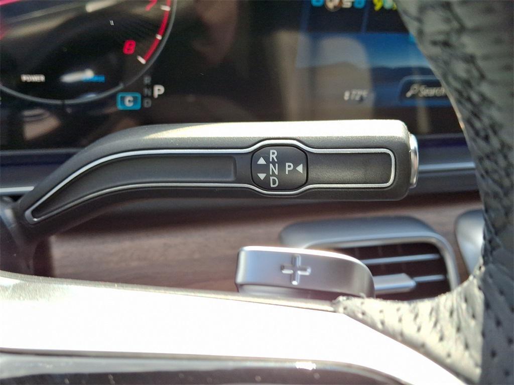 new 2025 Mercedes-Benz GLS 580 car, priced at $117,280