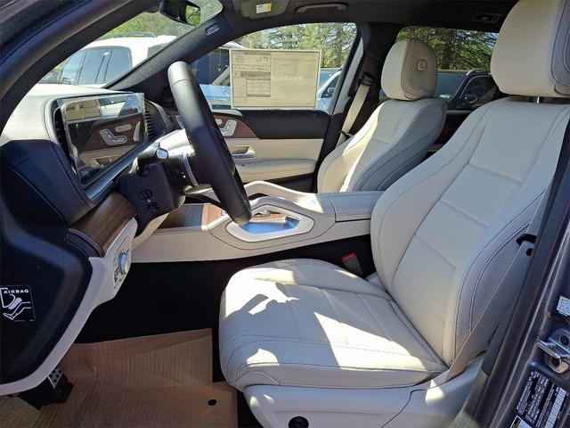 new 2025 Mercedes-Benz GLS 450 car, priced at $96,185