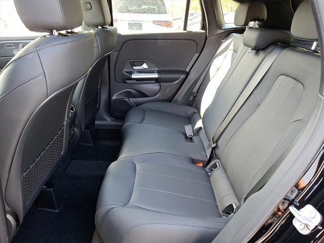 new 2025 Mercedes-Benz GLA 250 car, priced at $47,295