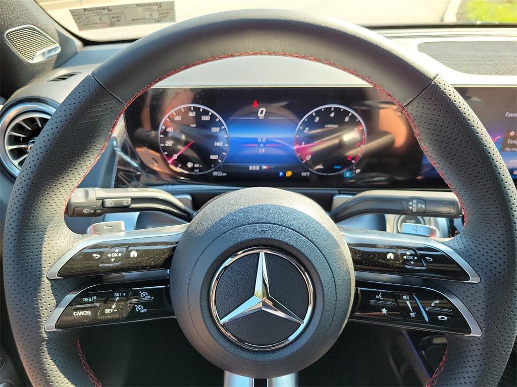 used 2024 Mercedes-Benz GLB 250 car, priced at $40,981