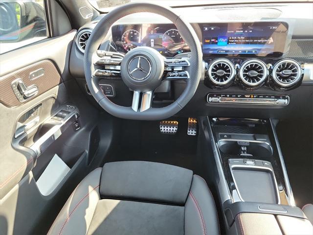 new 2024 Mercedes-Benz GLB 250 car, priced at $55,075