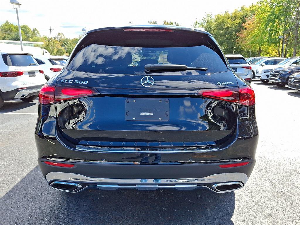 new 2026 Mercedes-Benz GLC 300 car, priced at $58,685