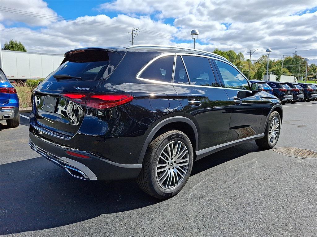 new 2026 Mercedes-Benz GLC 300 car, priced at $58,685