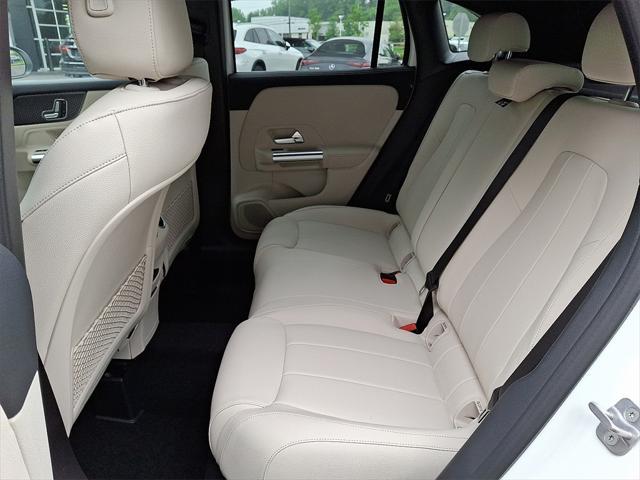 new 2025 Mercedes-Benz GLA 250 car, priced at $44,250