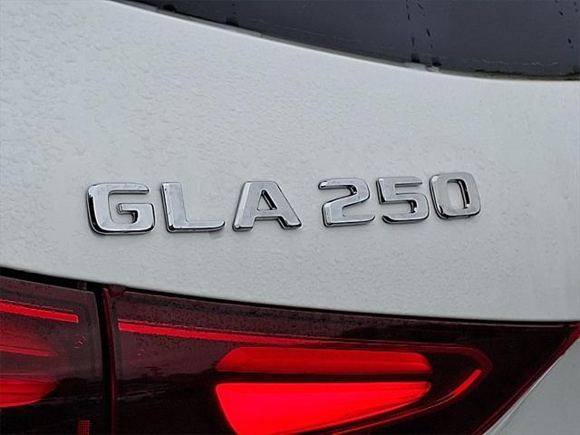 new 2025 Mercedes-Benz GLA 250 car, priced at $44,250