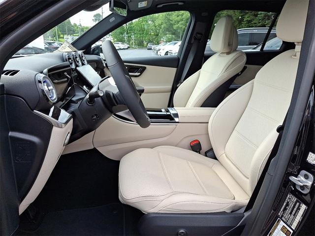 new 2025 Mercedes-Benz GLC 300 car, priced at $57,170