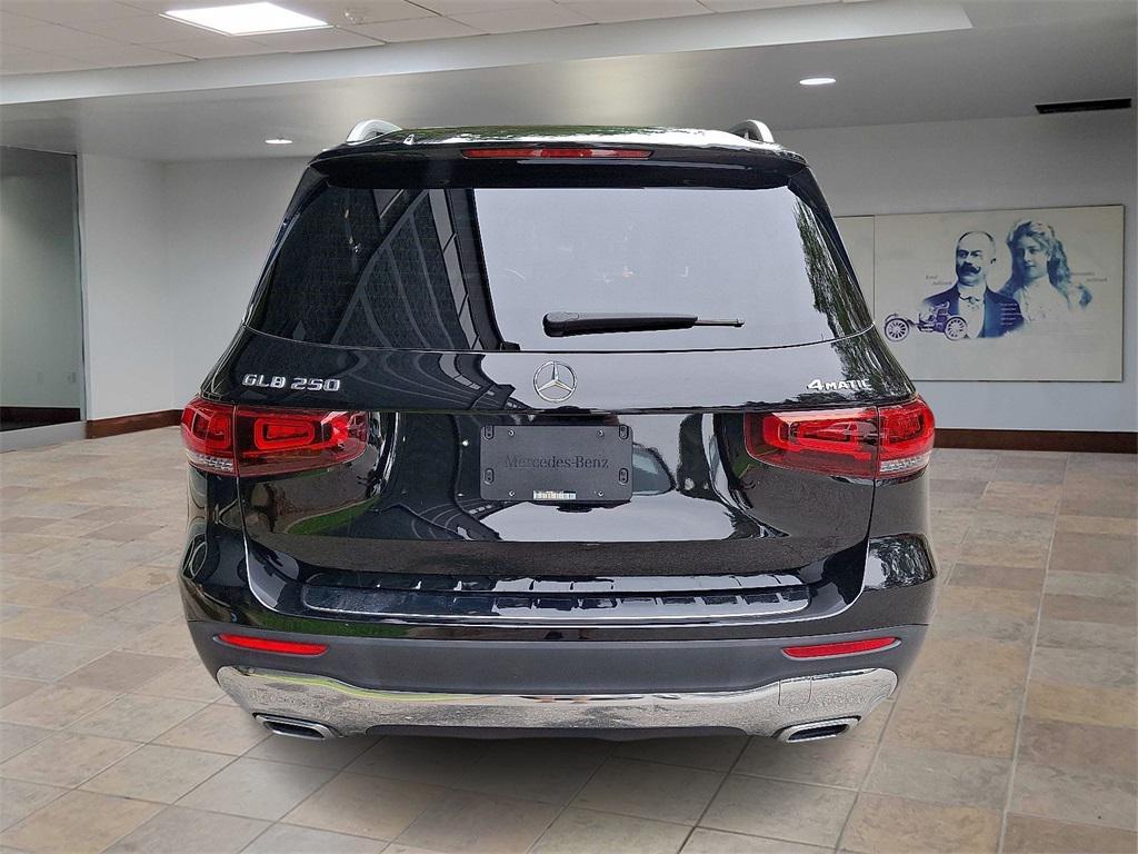 used 2022 Mercedes-Benz GLB 250 car, priced at $29,981