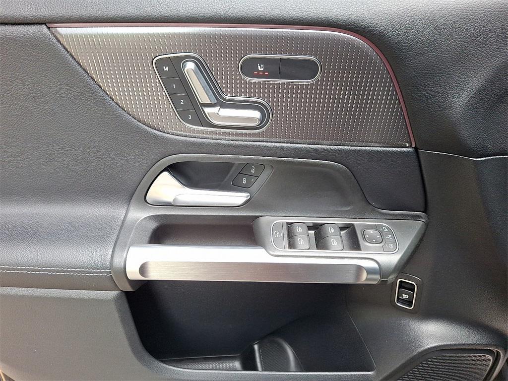 used 2022 Mercedes-Benz GLB 250 car, priced at $29,981