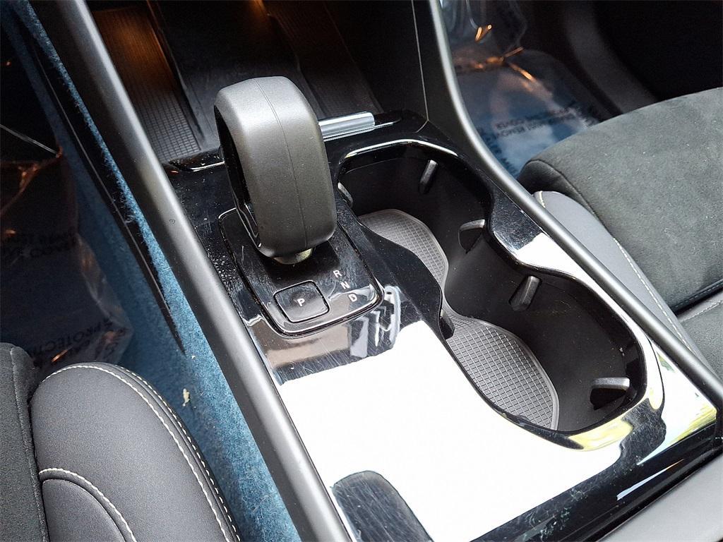 used 2022 Volvo C40 Recharge Pure Electric car, priced at $22,281