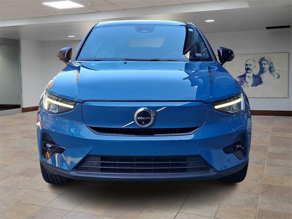used 2022 Volvo C40 Recharge Pure Electric car, priced at $22,281