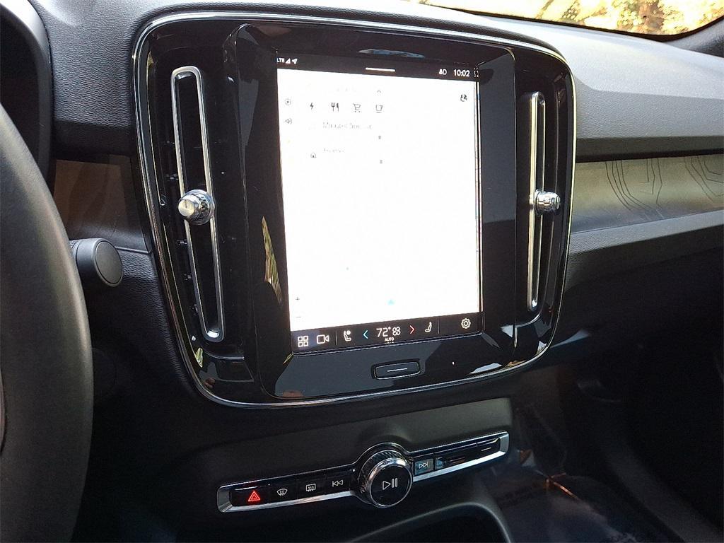 used 2022 Volvo C40 Recharge Pure Electric car, priced at $22,281