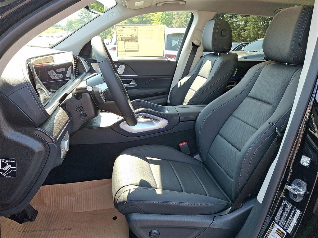 new 2026 Mercedes-Benz GLS 450 car, priced at $93,615