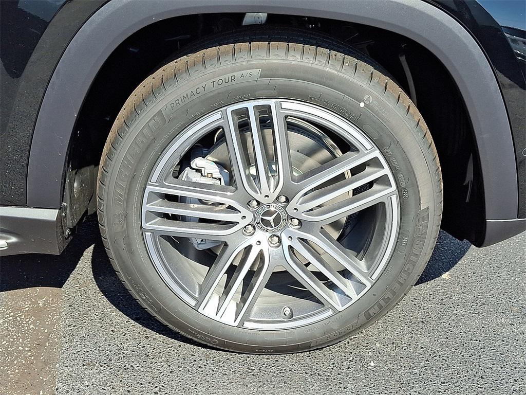 new 2026 Mercedes-Benz GLS 450 car, priced at $93,615