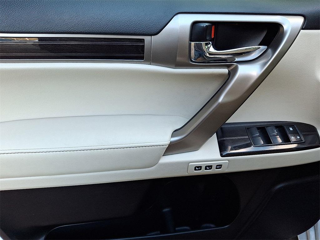 used 2020 Lexus GX 460 car, priced at $37,781