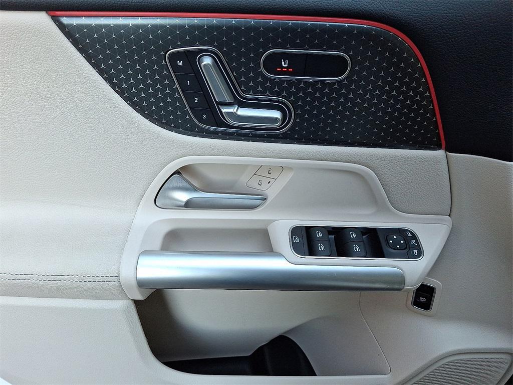 used 2025 Mercedes-Benz GLA 250 car, priced at $42,881