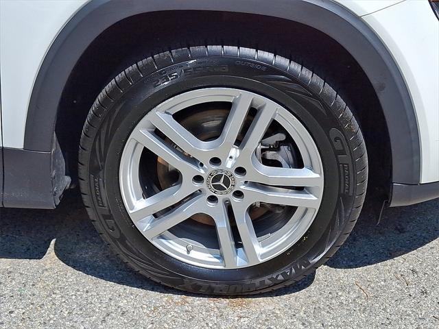 used 2021 Mercedes-Benz GLB 250 car, priced at $26,881