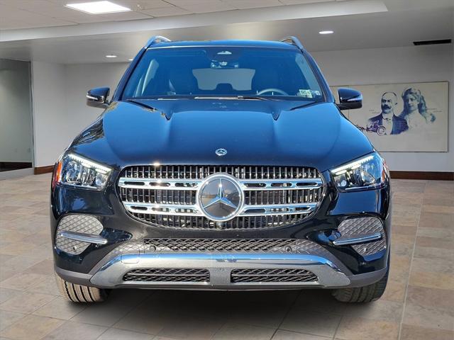 new 2025 Mercedes-Benz GLE 450 car, priced at $78,440