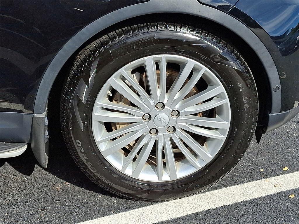 used 2018 Land Rover Discovery car, priced at $19,981