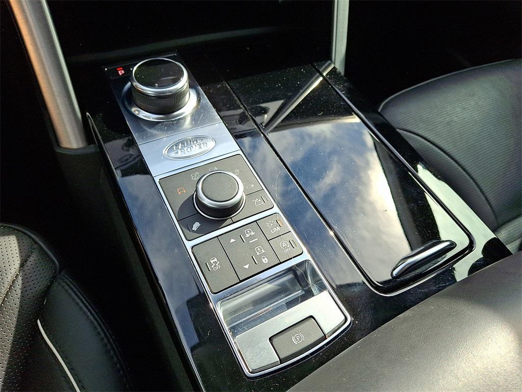 used 2018 Land Rover Discovery car, priced at $19,981