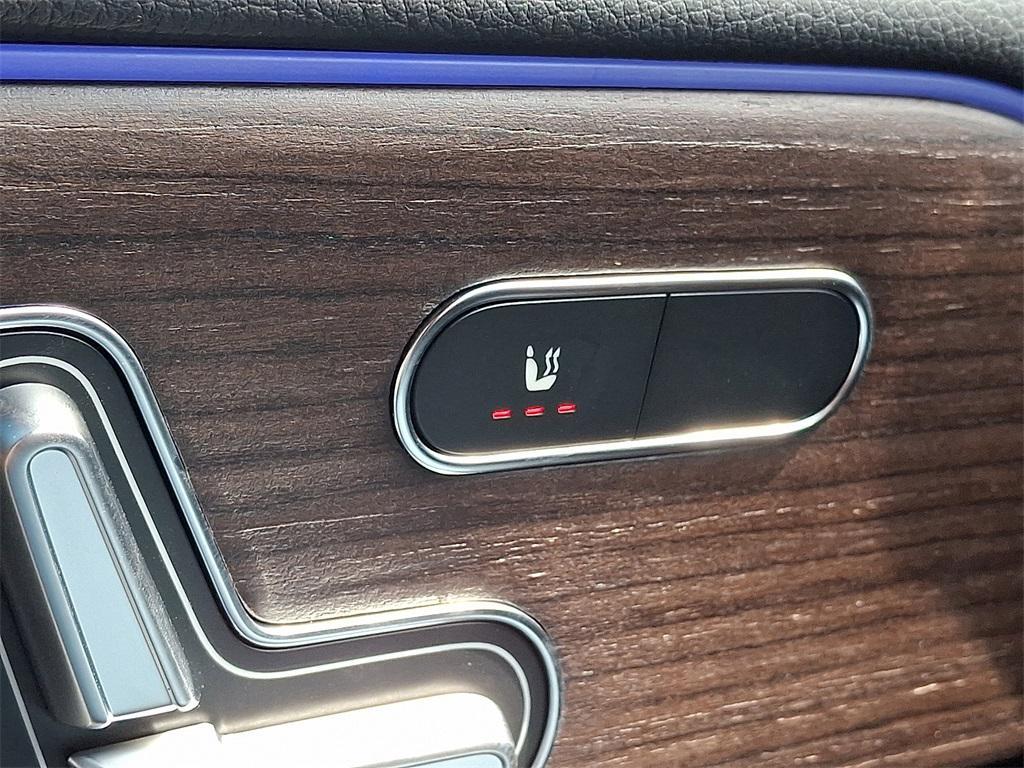 new 2026 Mercedes-Benz GLB 250 car, priced at $57,755