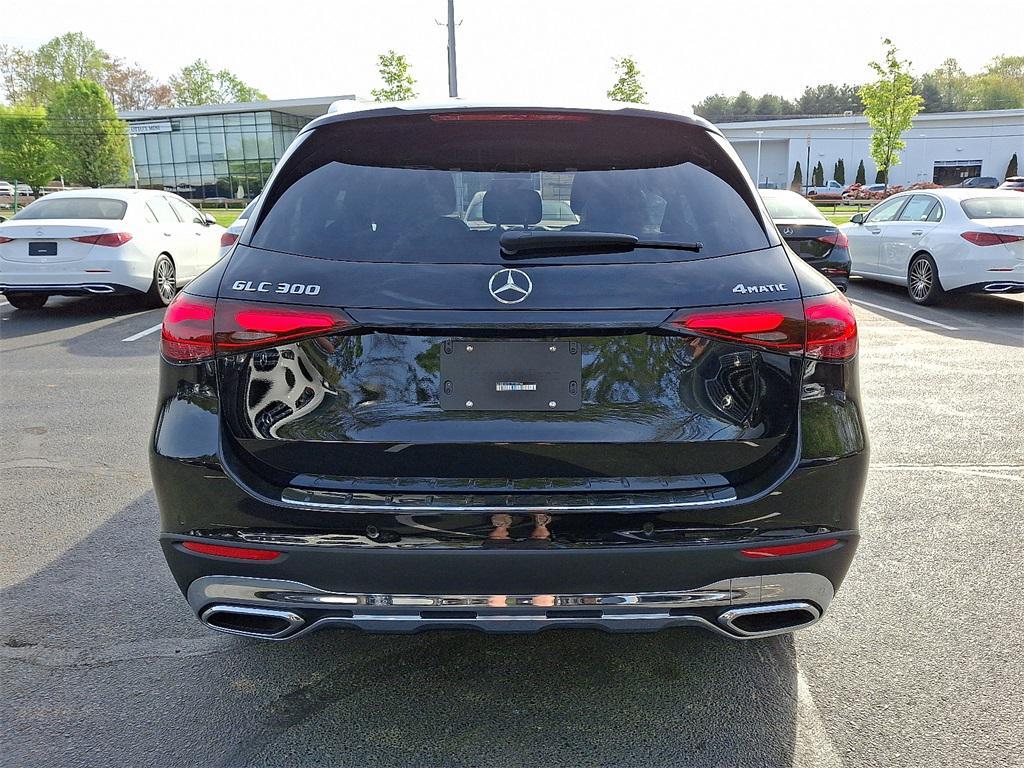 new 2025 Mercedes-Benz GLC 300 car, priced at $57,670