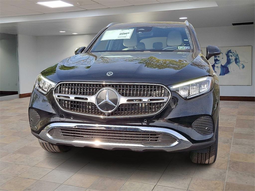 new 2025 Mercedes-Benz GLC 300 car, priced at $57,670
