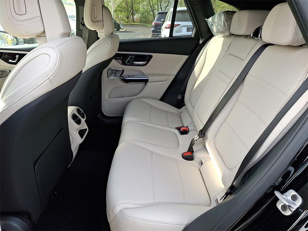 new 2025 Mercedes-Benz GLC 300 car, priced at $57,670