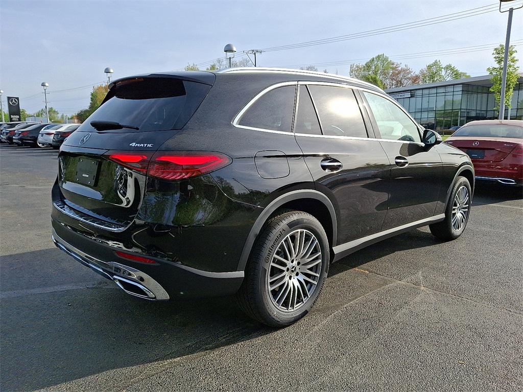 new 2025 Mercedes-Benz GLC 300 car, priced at $57,670
