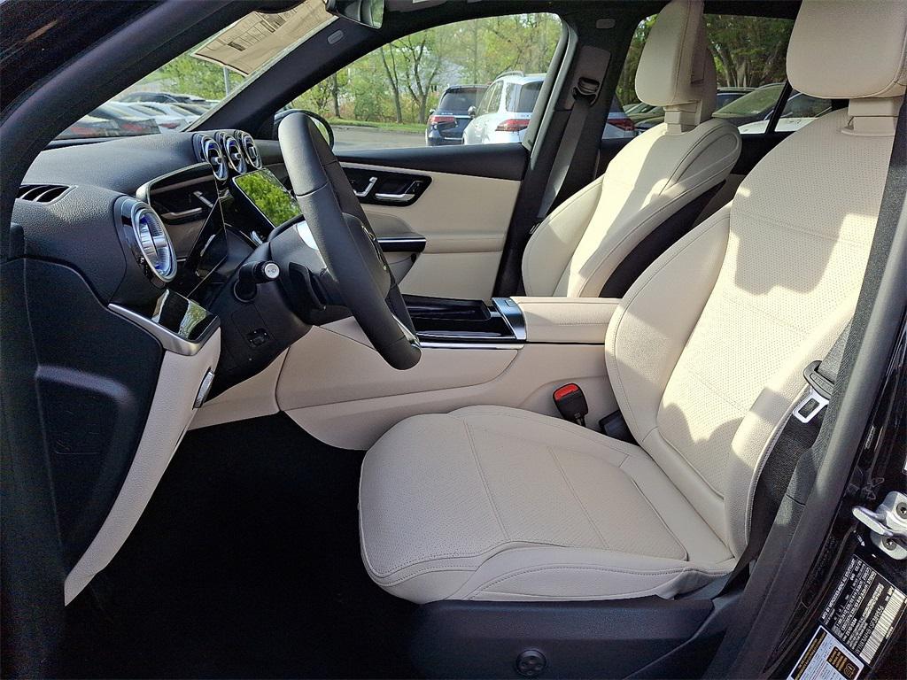 new 2025 Mercedes-Benz GLC 300 car, priced at $57,670