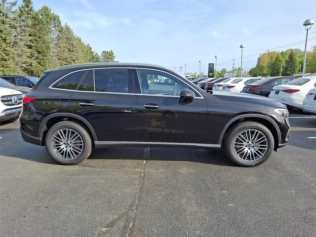 new 2025 Mercedes-Benz GLC 300 car, priced at $57,670