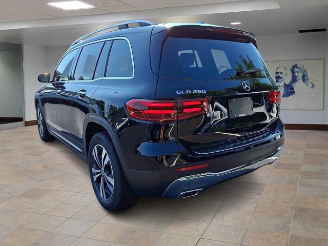 new 2025 Mercedes-Benz GLB 250 car, priced at $52,425