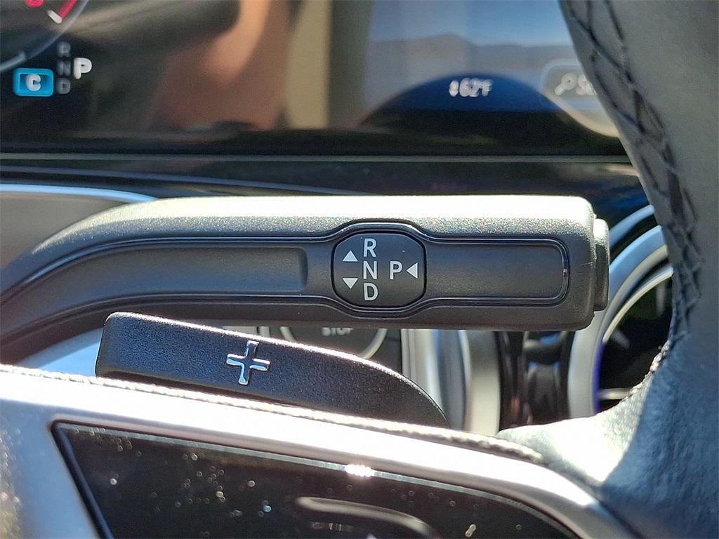 new 2025 Mercedes-Benz GLB 250 car, priced at $52,425
