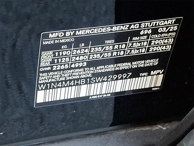 new 2025 Mercedes-Benz GLB 250 car, priced at $52,425