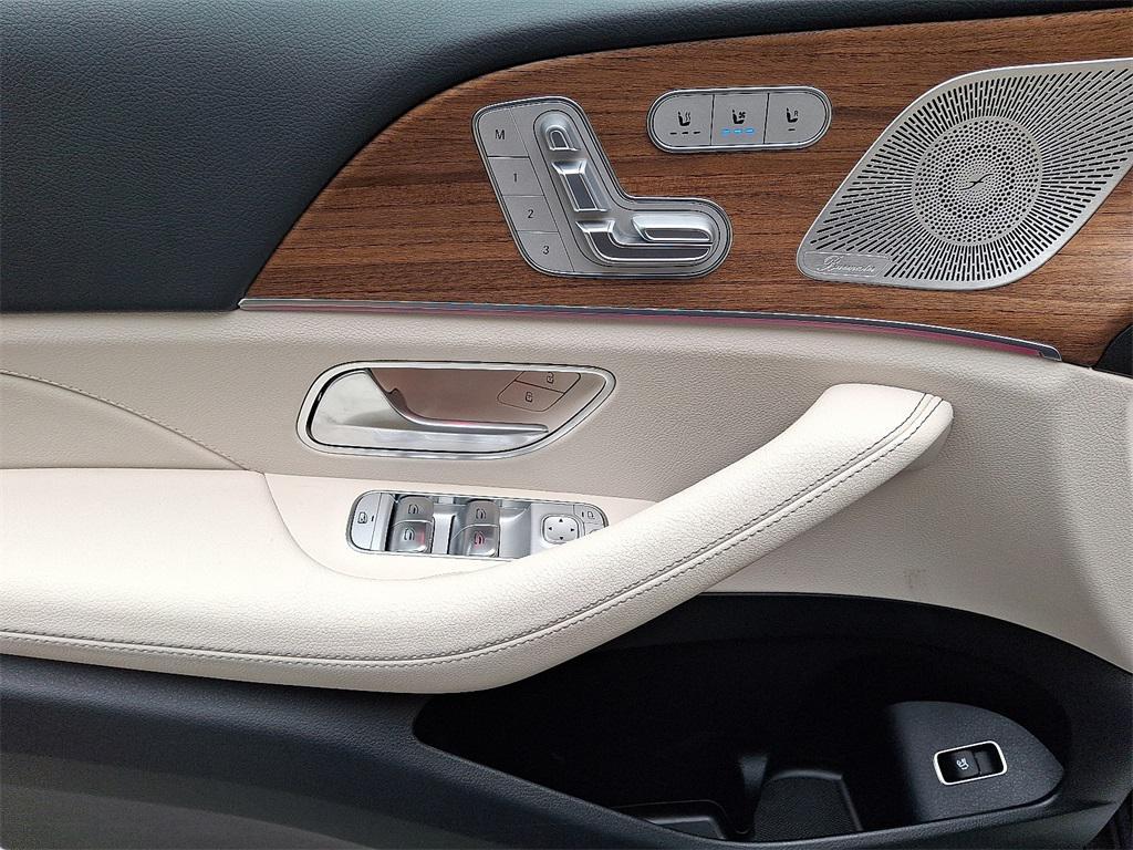 used 2025 Mercedes-Benz GLE 350 car, priced at $64,981