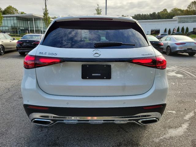 new 2025 Mercedes-Benz GLC 300 car, priced at $61,095