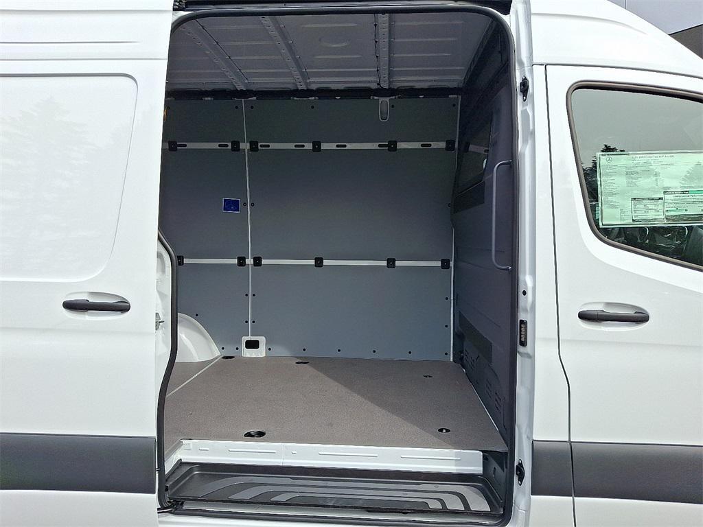 new 2026 Mercedes-Benz Sprinter 2500 car, priced at $65,661
