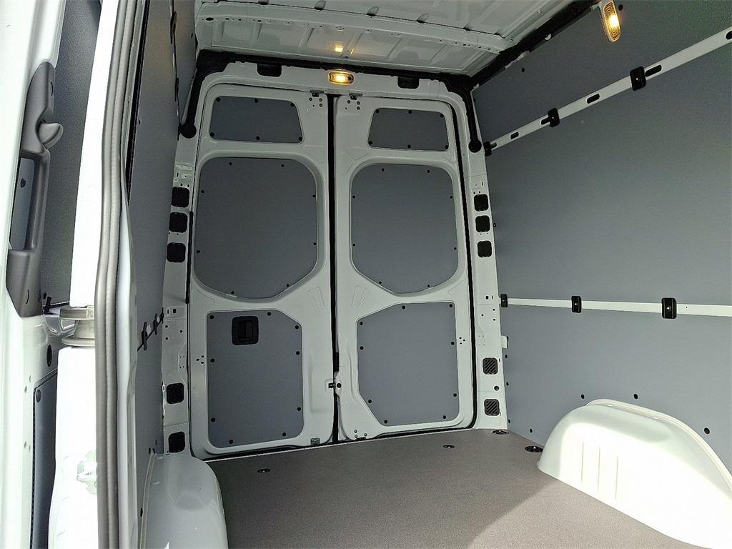 new 2026 Mercedes-Benz Sprinter 2500 car, priced at $65,661