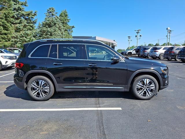 new 2025 Mercedes-Benz GLB 250 car, priced at $51,225
