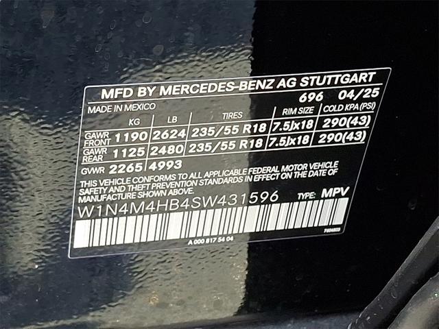 new 2025 Mercedes-Benz GLB 250 car, priced at $51,225
