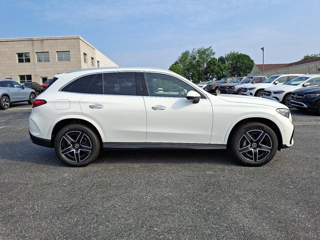 new 2025 Mercedes-Benz GLC 300 car, priced at $61,950