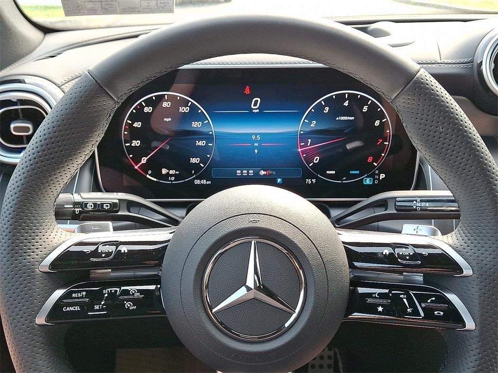 new 2025 Mercedes-Benz GLC 300 car, priced at $61,950