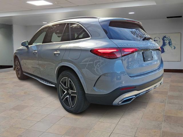 new 2025 Mercedes-Benz GLC 350e car, priced at $73,090