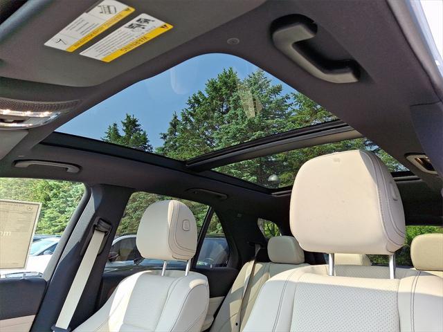 new 2025 Mercedes-Benz GLE 450 car, priced at $86,830