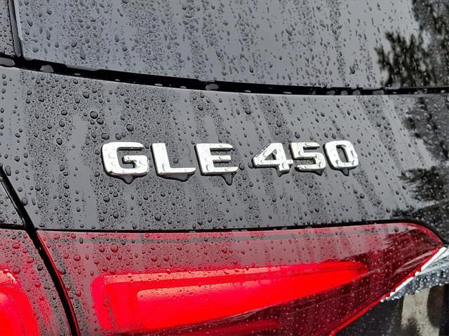 new 2025 Mercedes-Benz GLE 450 car, priced at $81,820