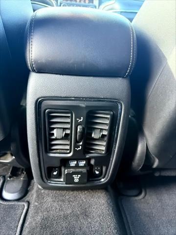used 2015 Jeep Grand Cherokee car, priced at $11,995