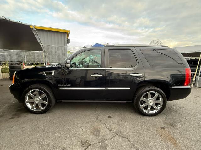 used 2010 Cadillac Escalade car, priced at $10,995