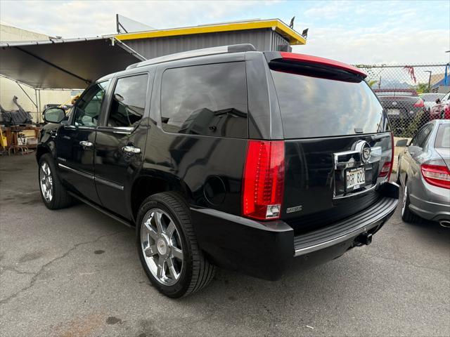 used 2010 Cadillac Escalade car, priced at $10,995