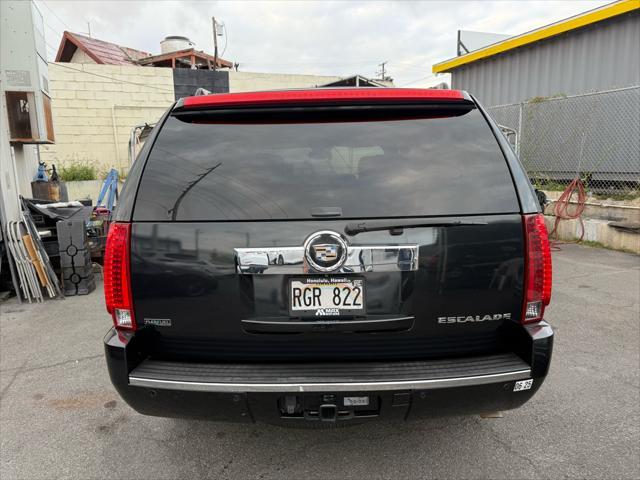 used 2010 Cadillac Escalade car, priced at $10,995