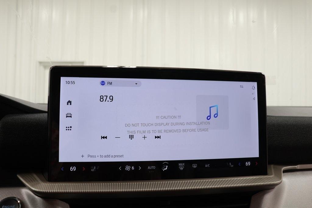 new 2025 Ford Explorer car, priced at $47,084